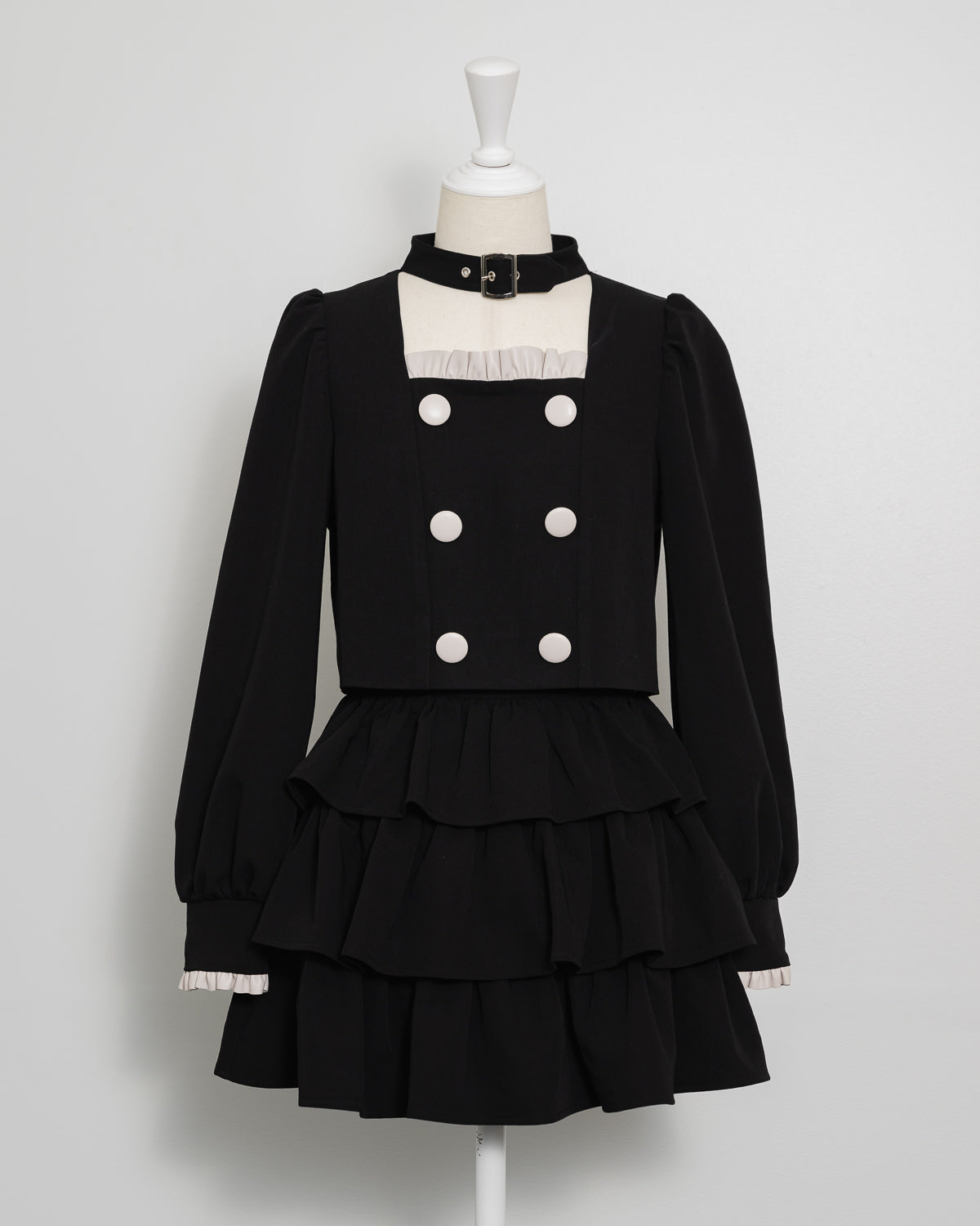 チョーカーベルトフリルトップス