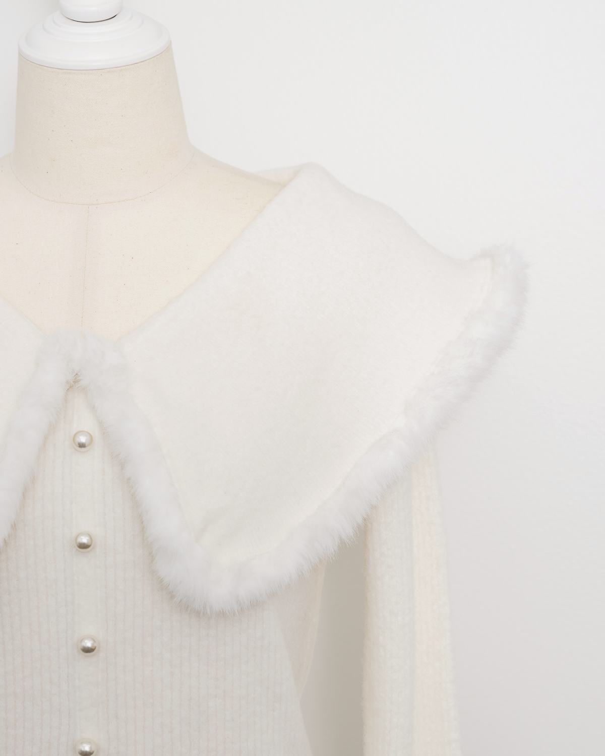 ファーカラーマシュマロニット