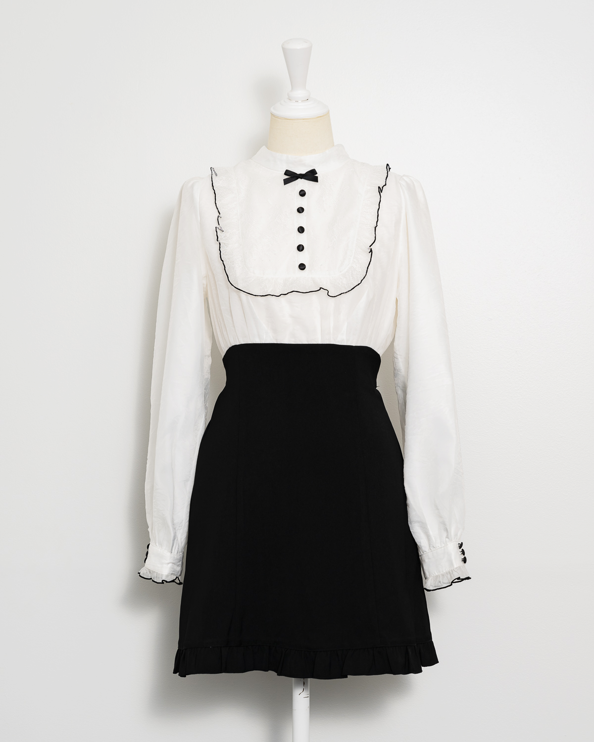 カラー:ホワイト