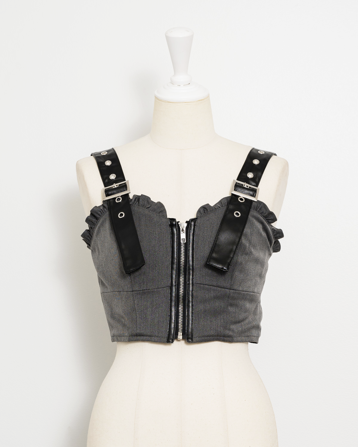 レザーベルトビスチェセットアップ