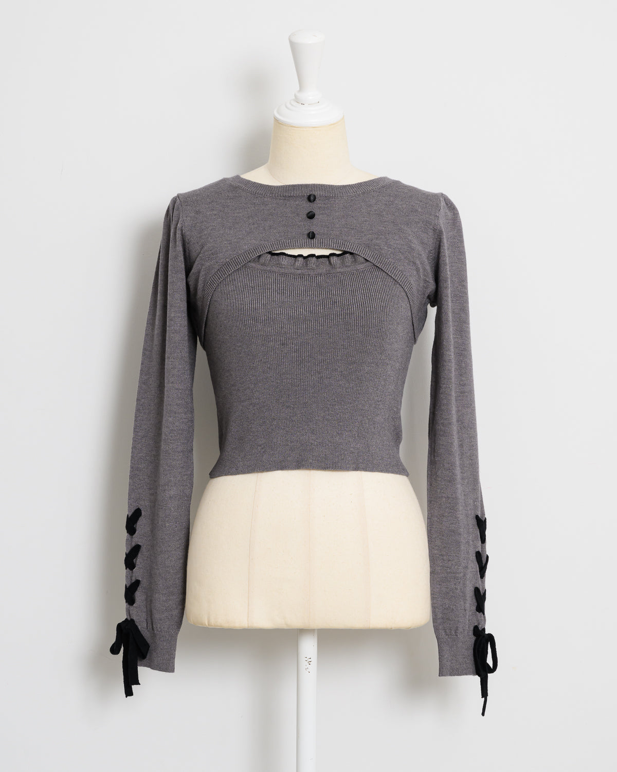 カラー:チャコール