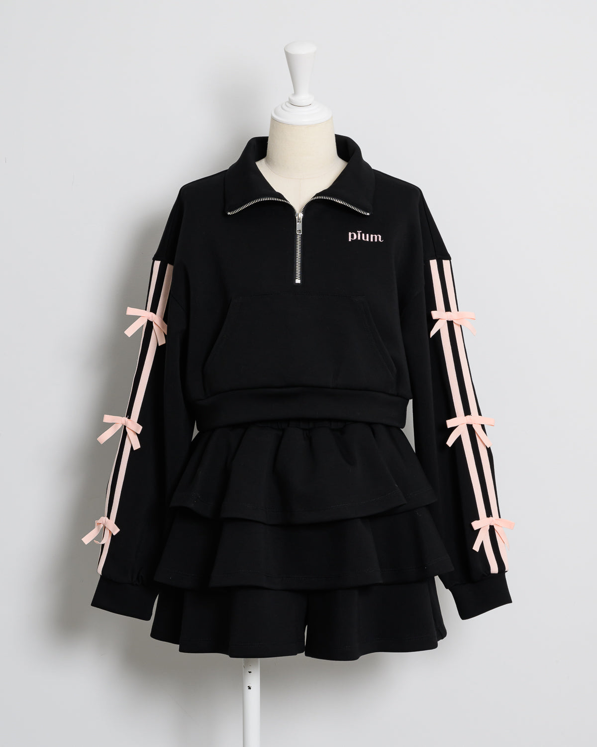 カラー:ブラック