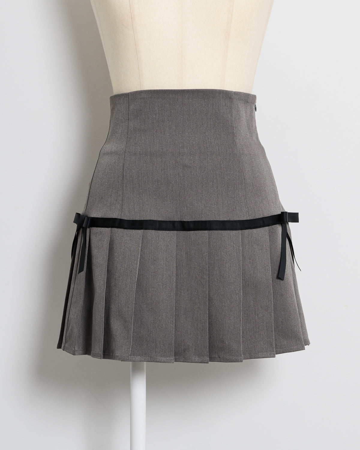 サイドリボンハイウエストプリーツスカート