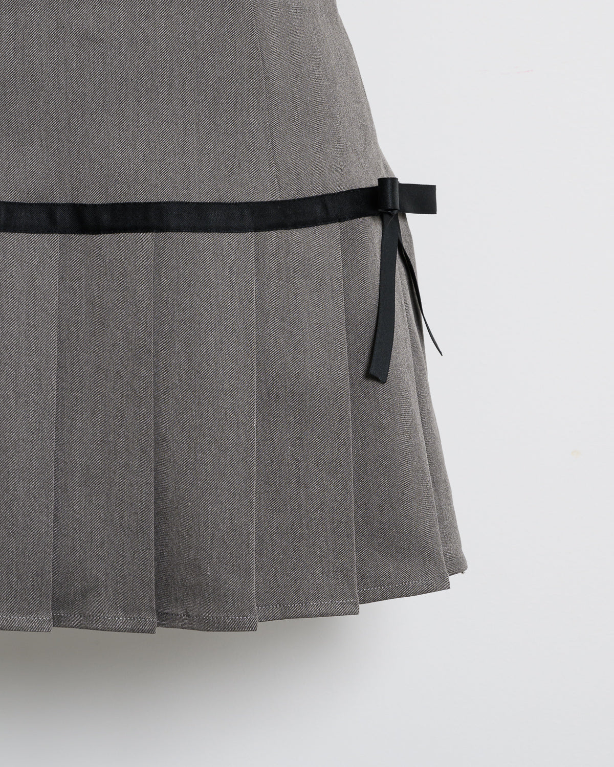 サイドリボンハイウエストプリーツスカート