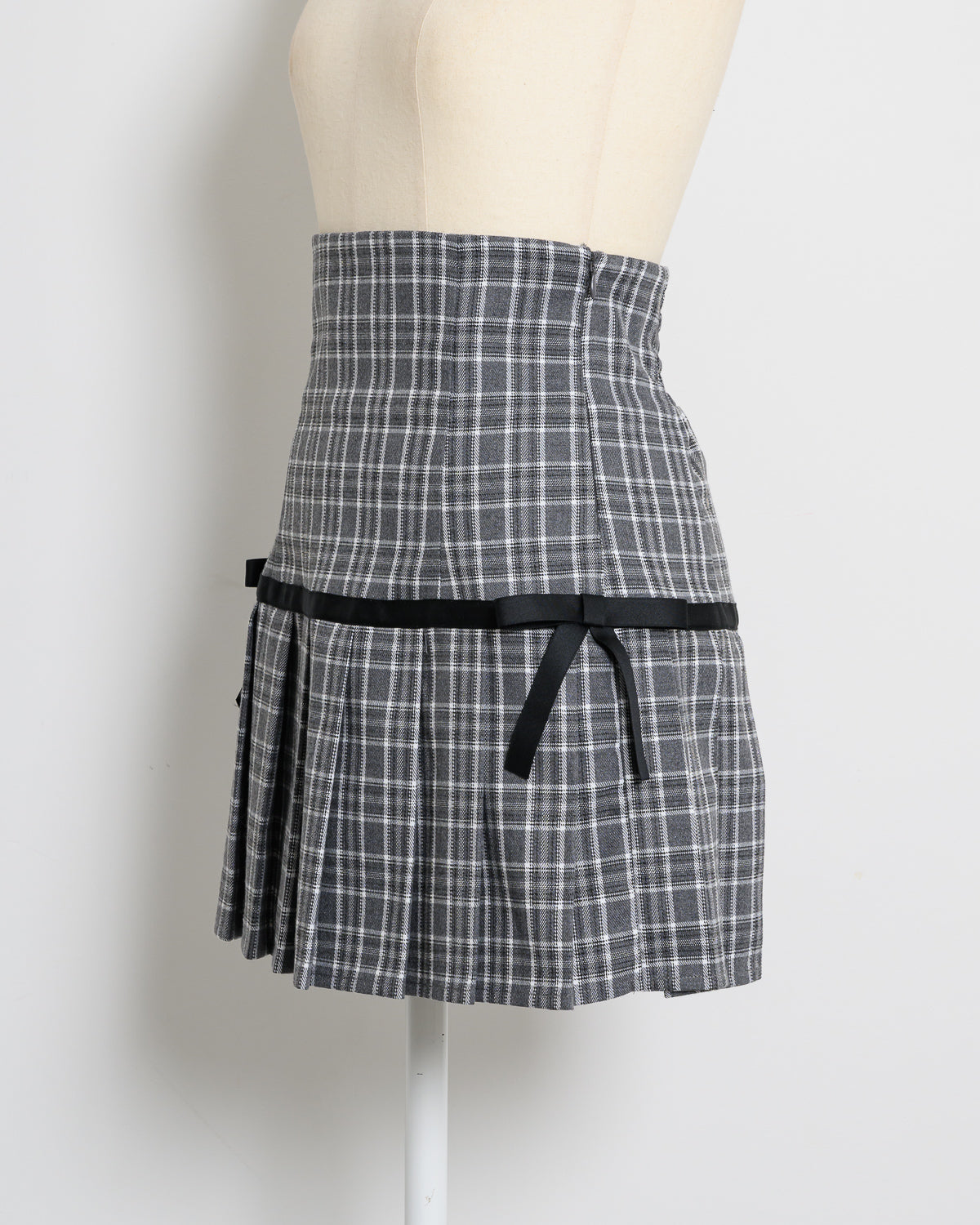 サイドリボンハイウエストプリーツスカート