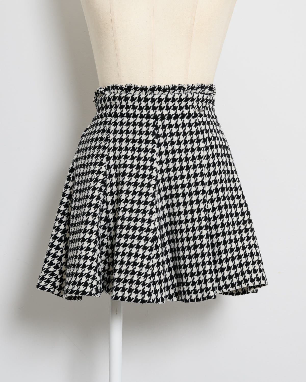 カラー:ブラック