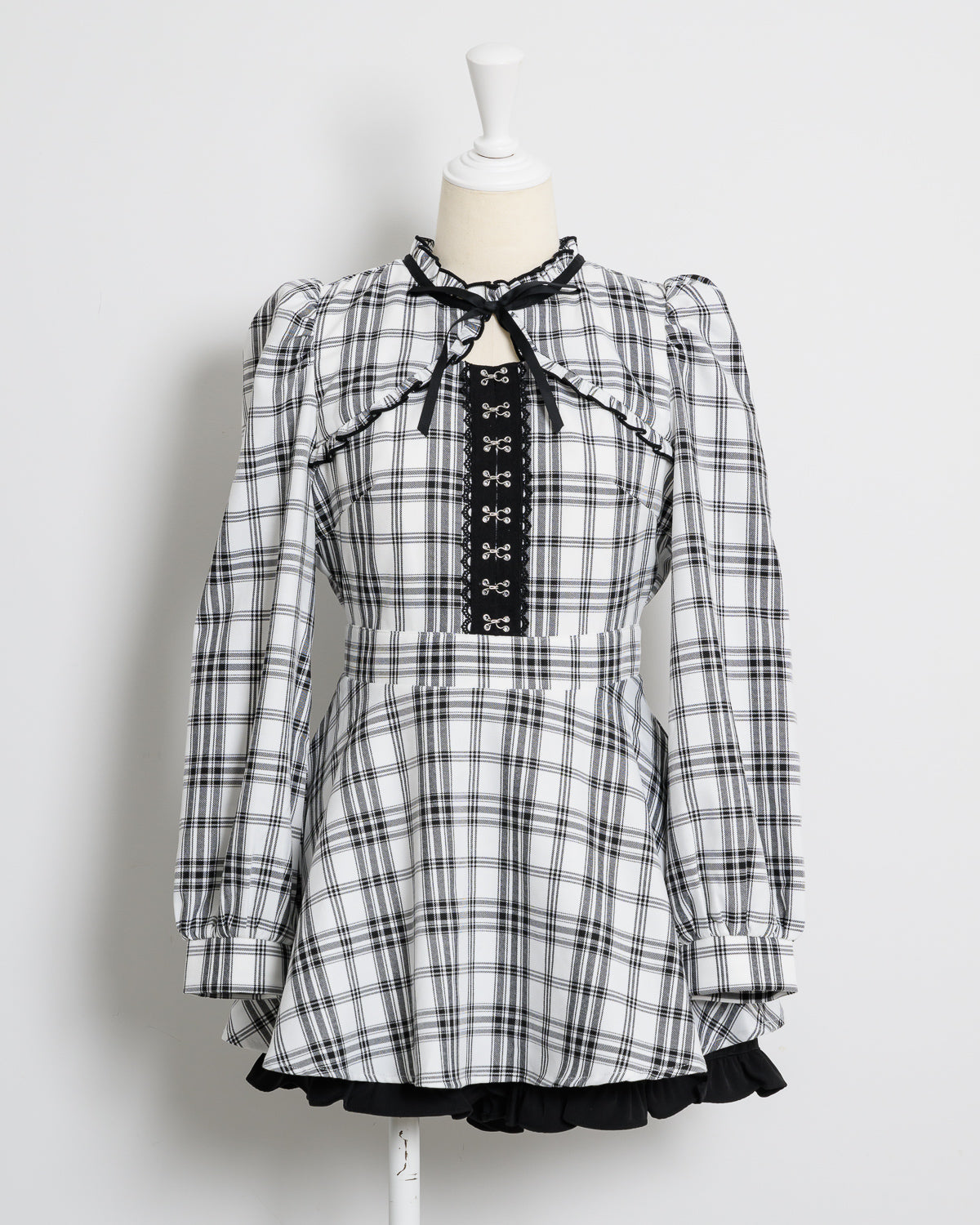 カラー:アイボリー