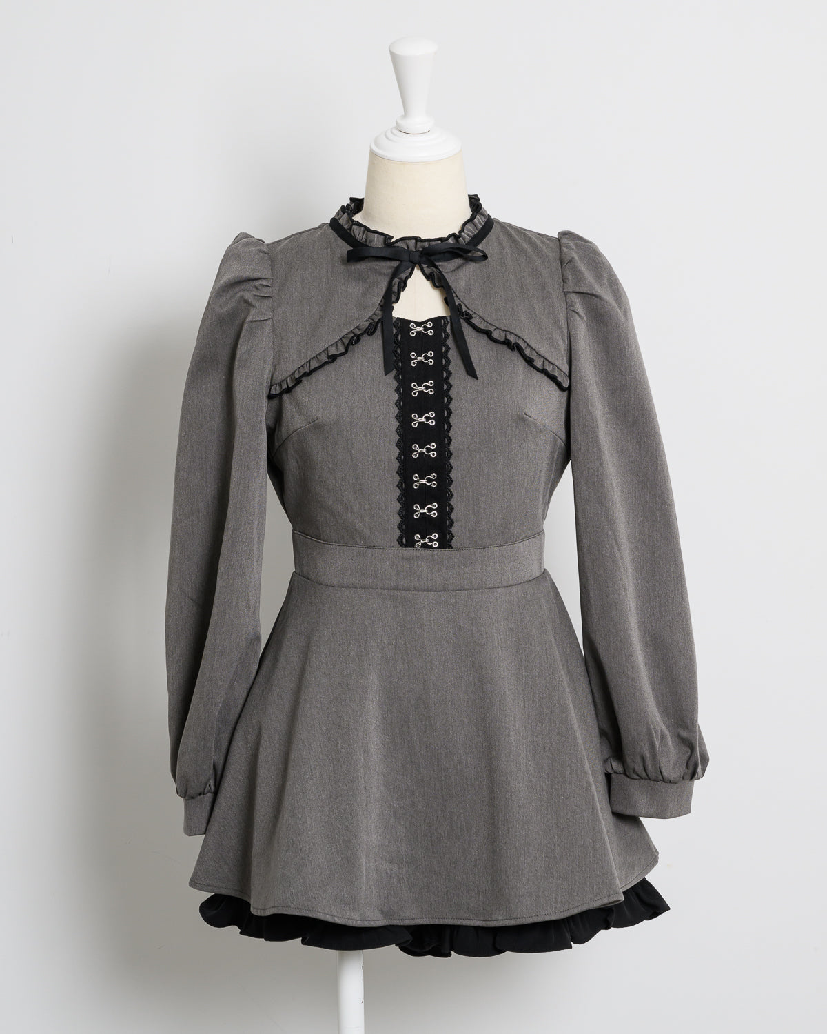 カラー:チャコール