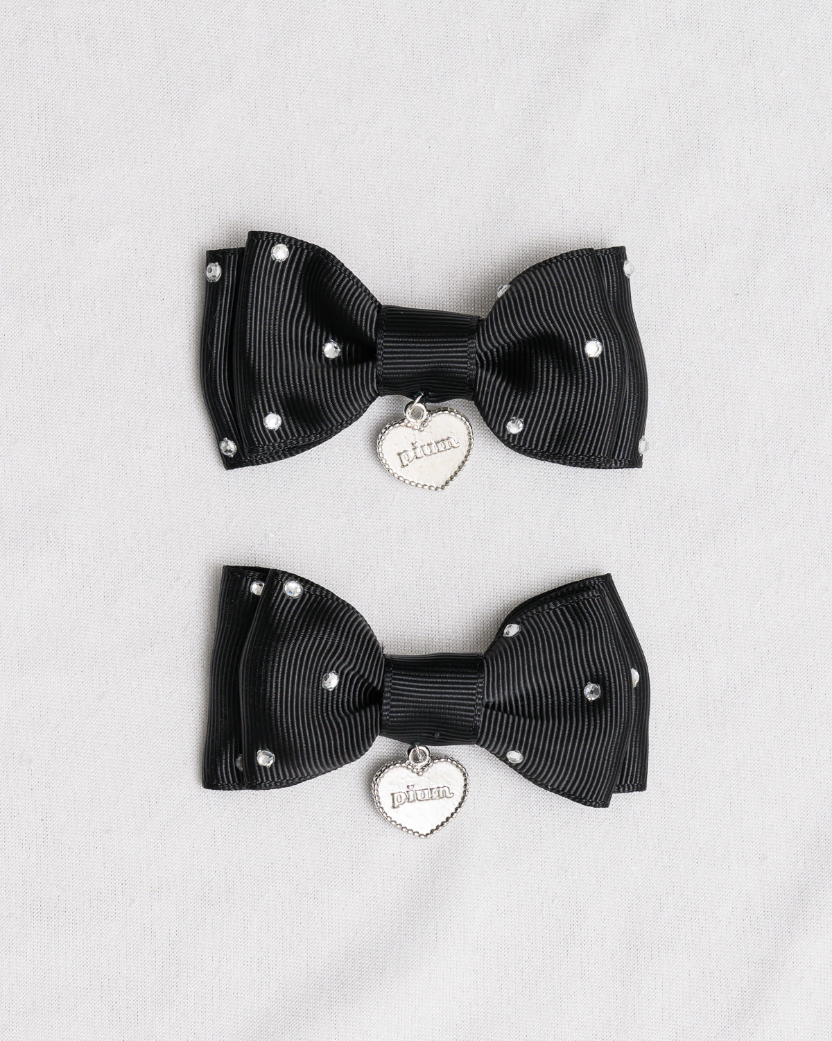 カラー:ブラック