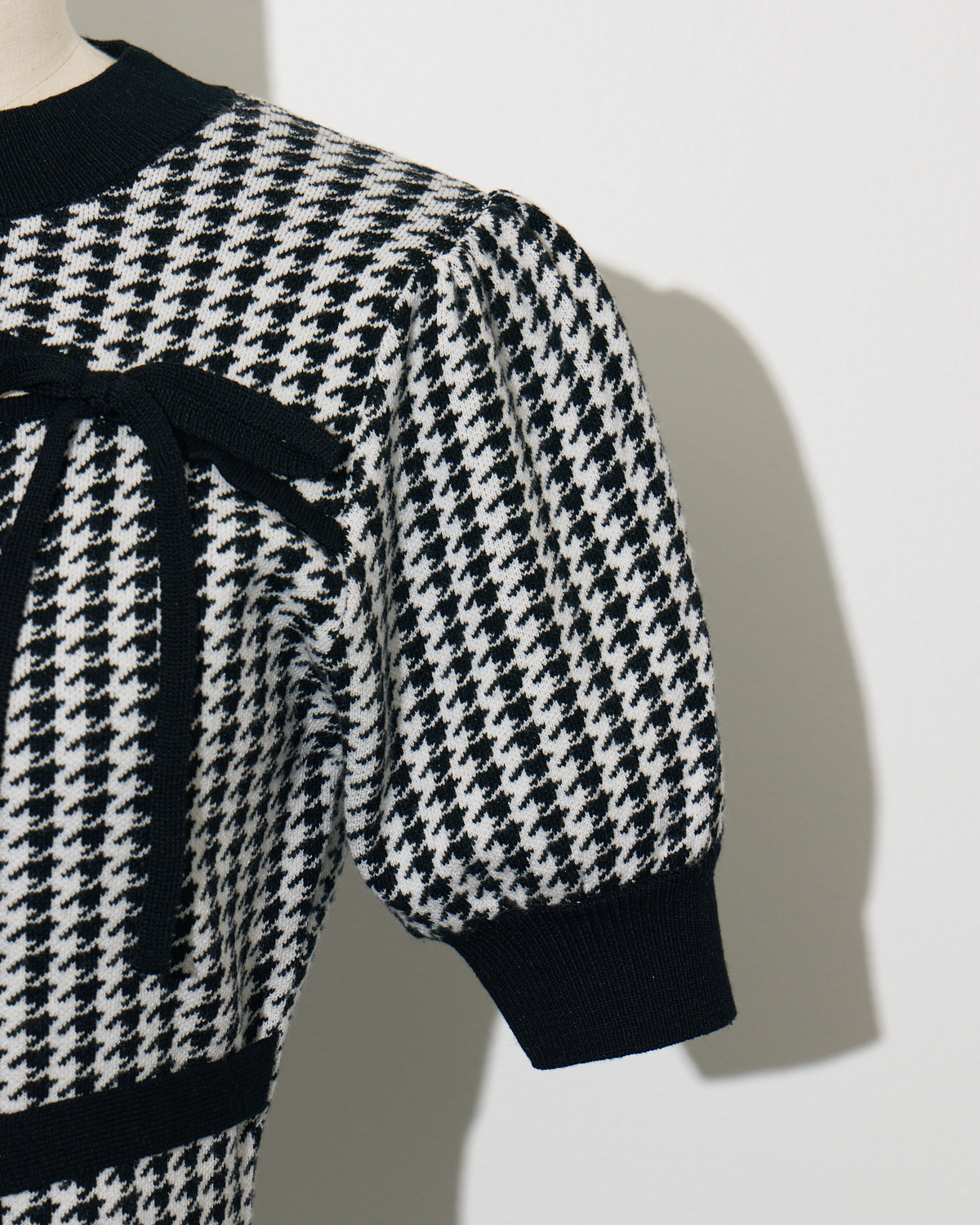 千鳥柄アームウォーマー付きニットワンピ