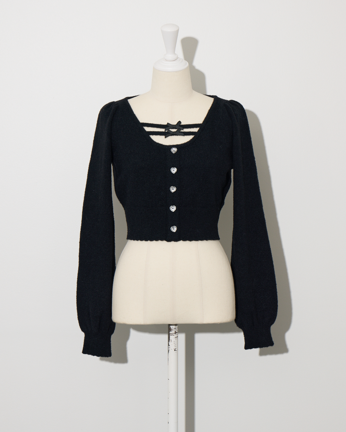 カラー:ブラック