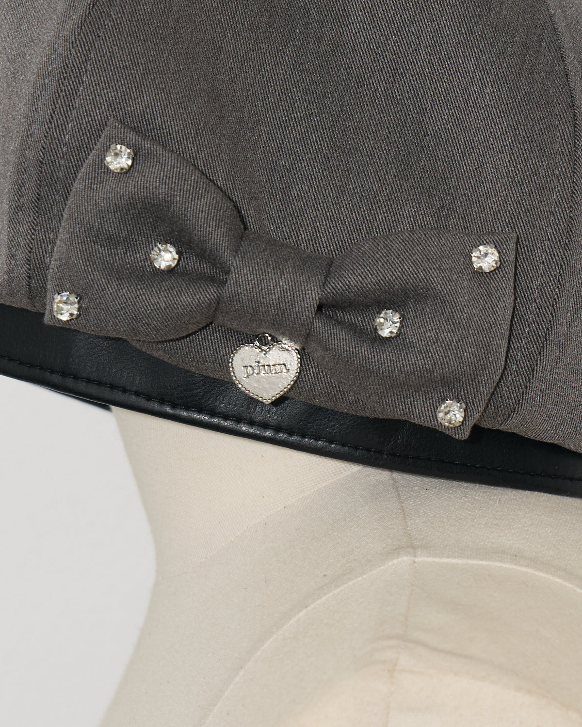 ビジューリボンベレー