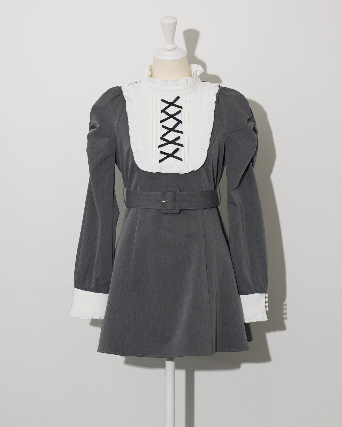 カラー:チャコール