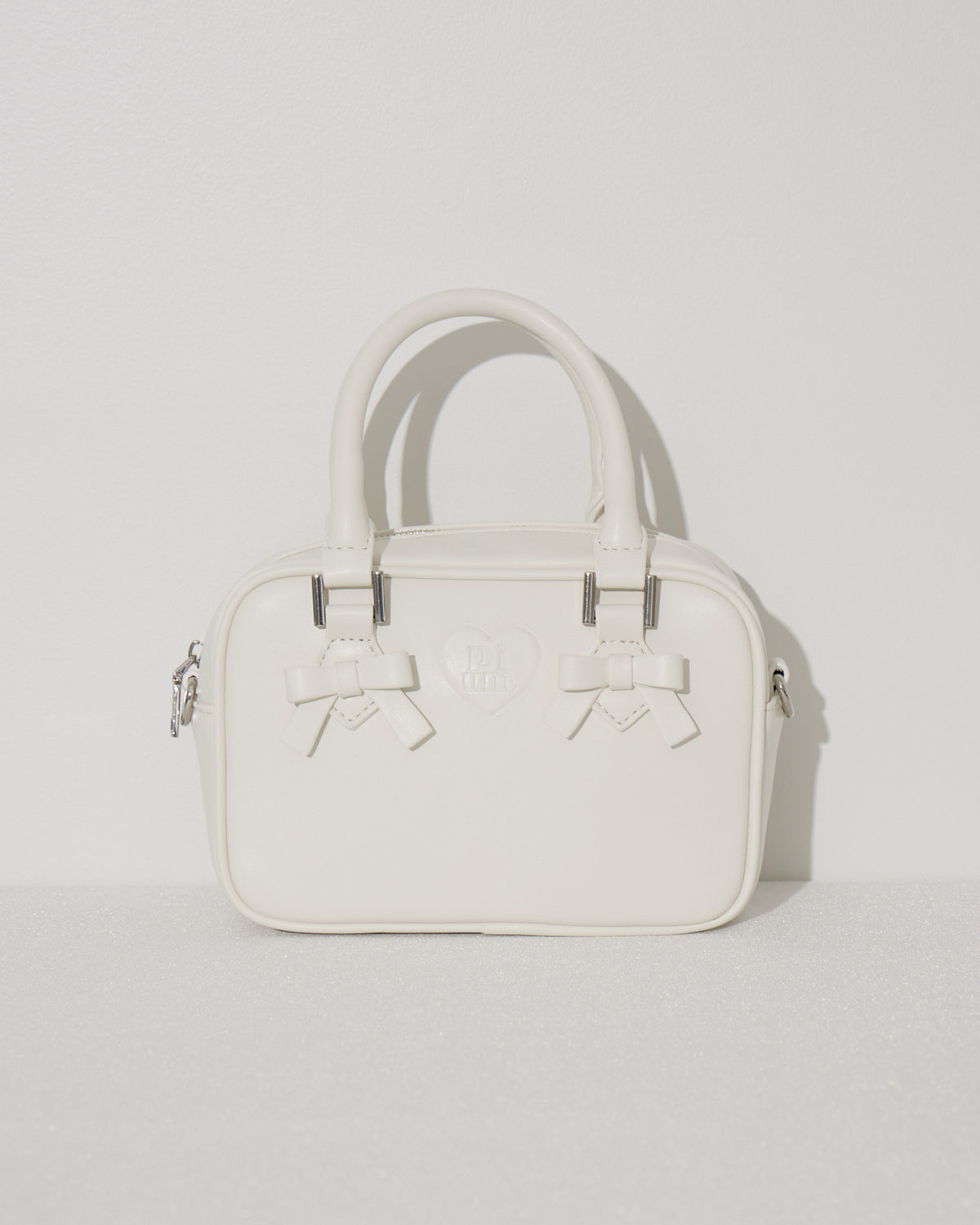 カラー:ホワイト