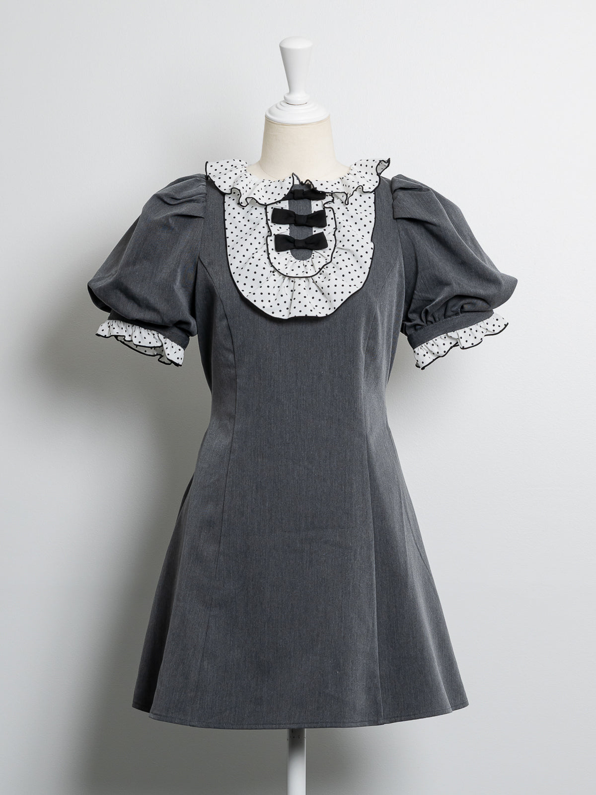 カラー : チャコール