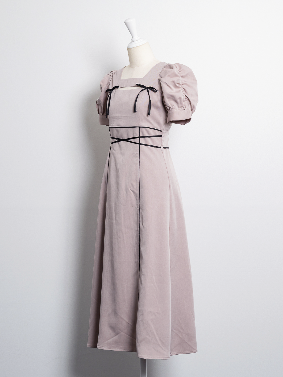 クロステープカットアウトロングワンピース