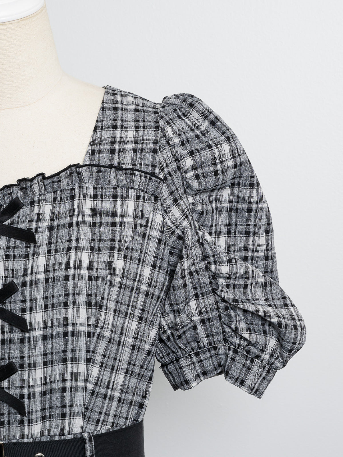 フロントリボンティアードミニワンピース