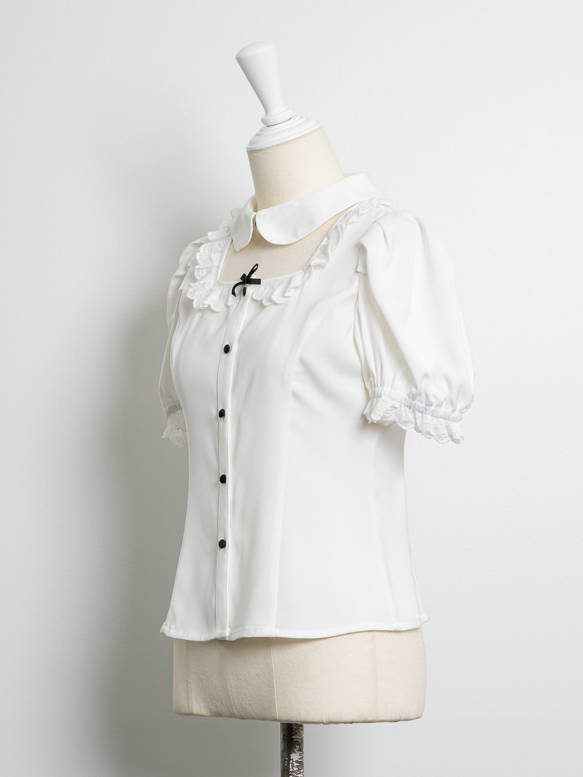 コットンレースフリルドーリーブラウス
