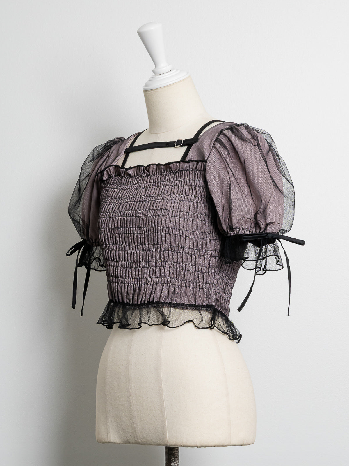 シャーリングチュールフリルブラウス