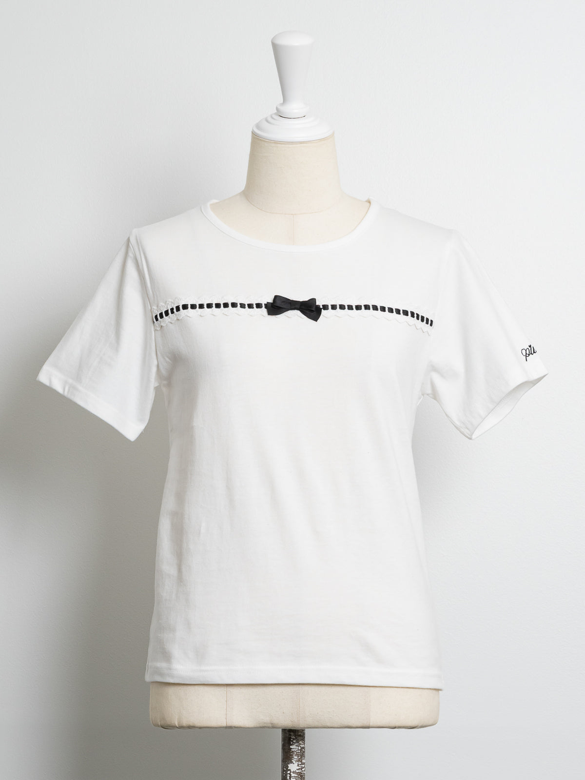 カラー:ホワイト×ブラック