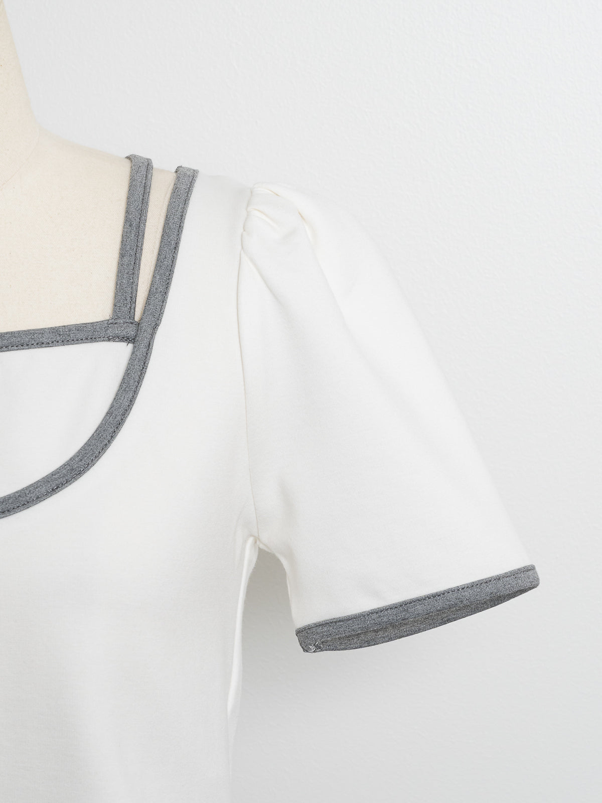 バイカラーTシャツ×タックミニスカートセット