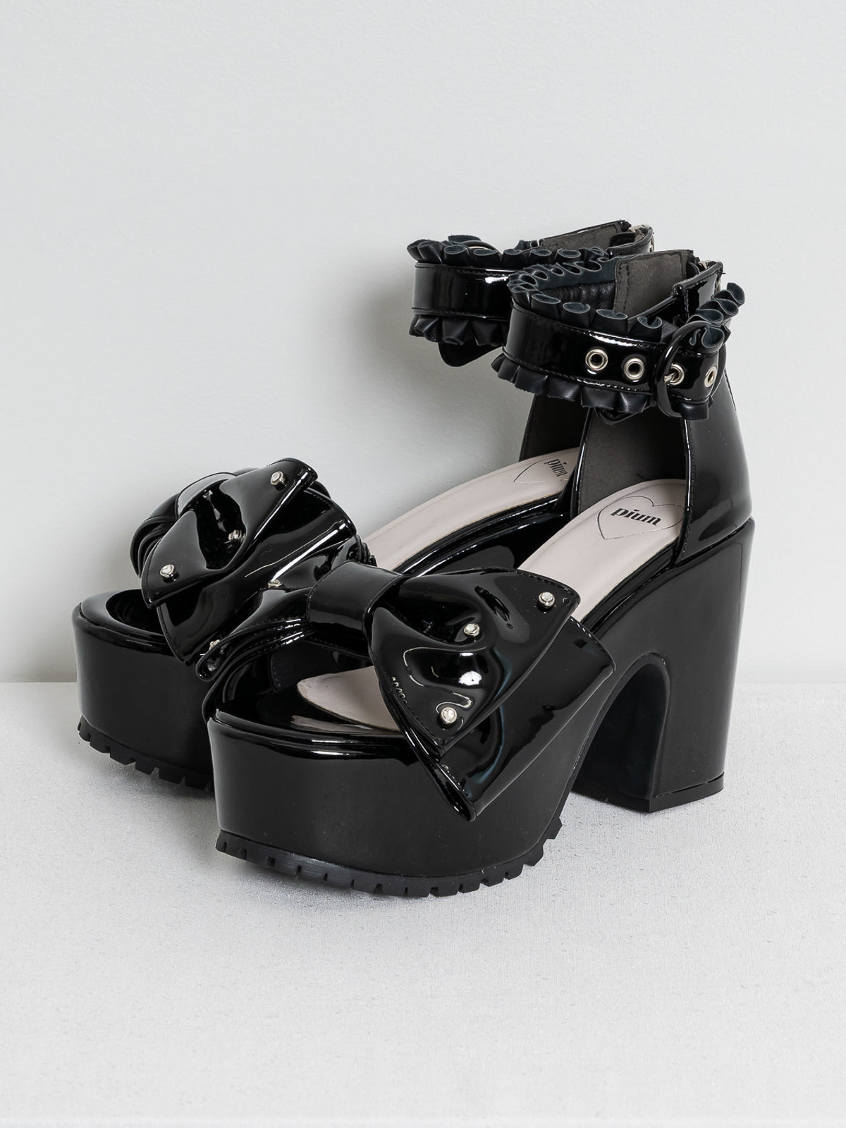 カラー:エナメルブラック