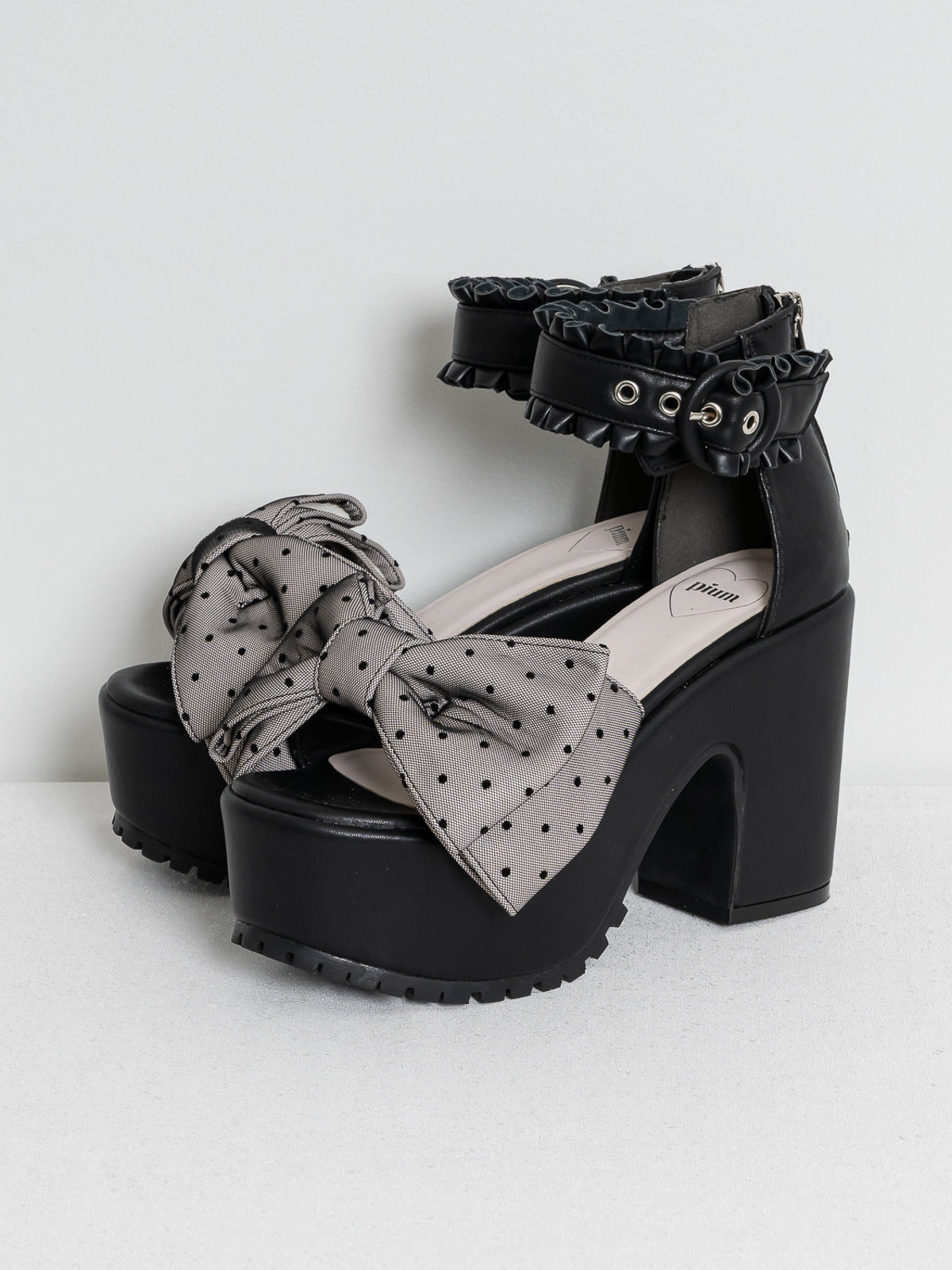 カラー:ブラック×ピンク