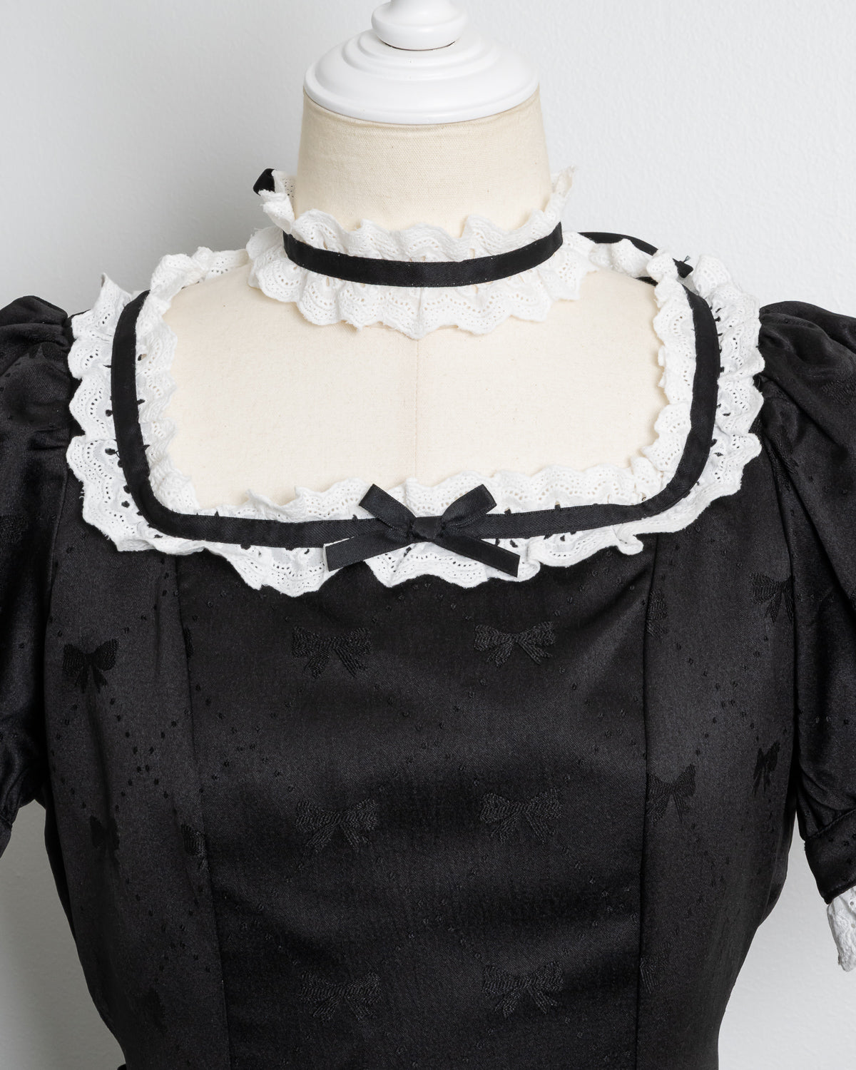 チョーカー付きコットンフリルドールワンピース