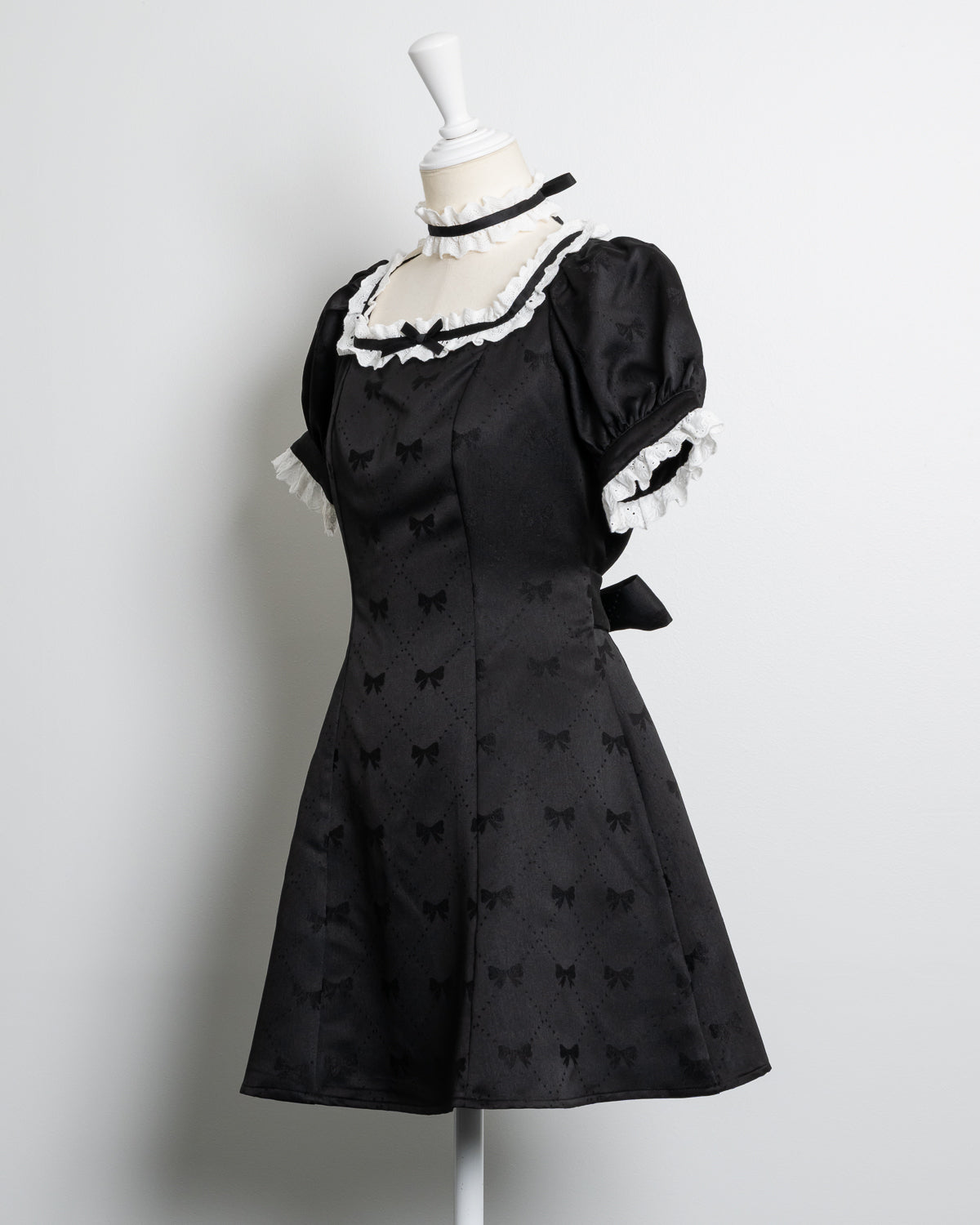 チョーカー付きコットンフリルドールワンピース