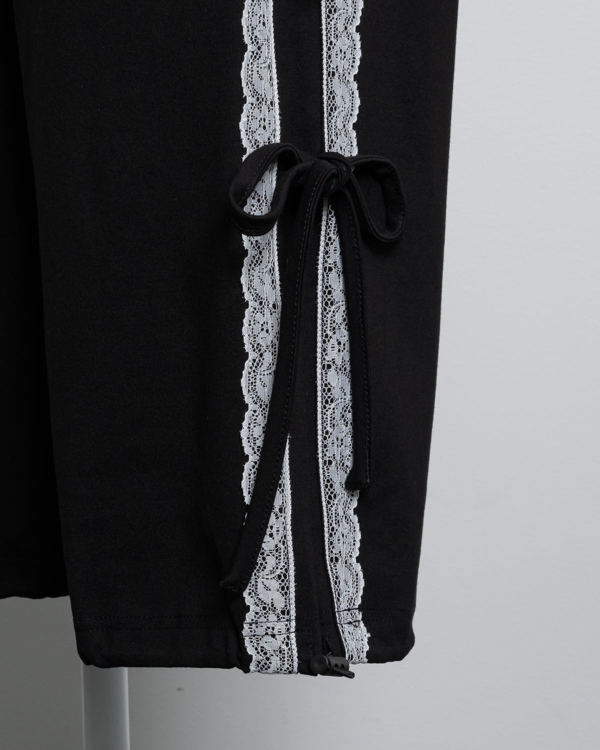 ストーンロゴリボンテープパンツセット