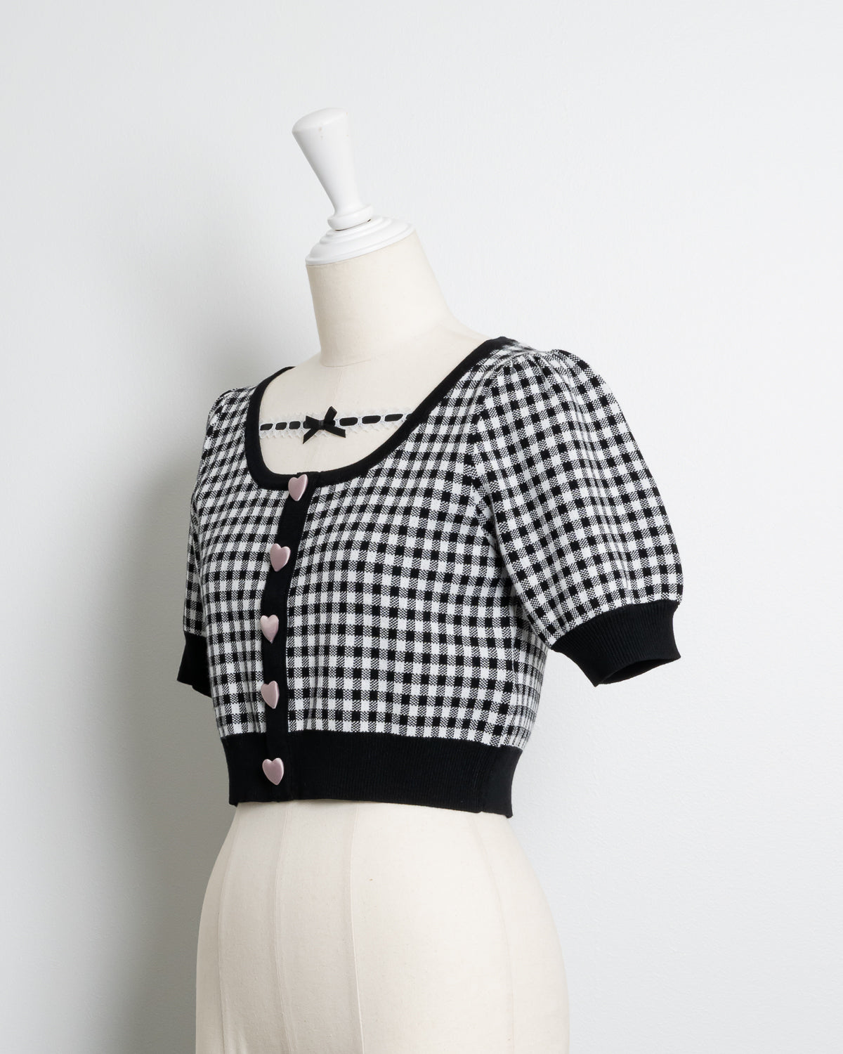 ハートボタンレーステープニット