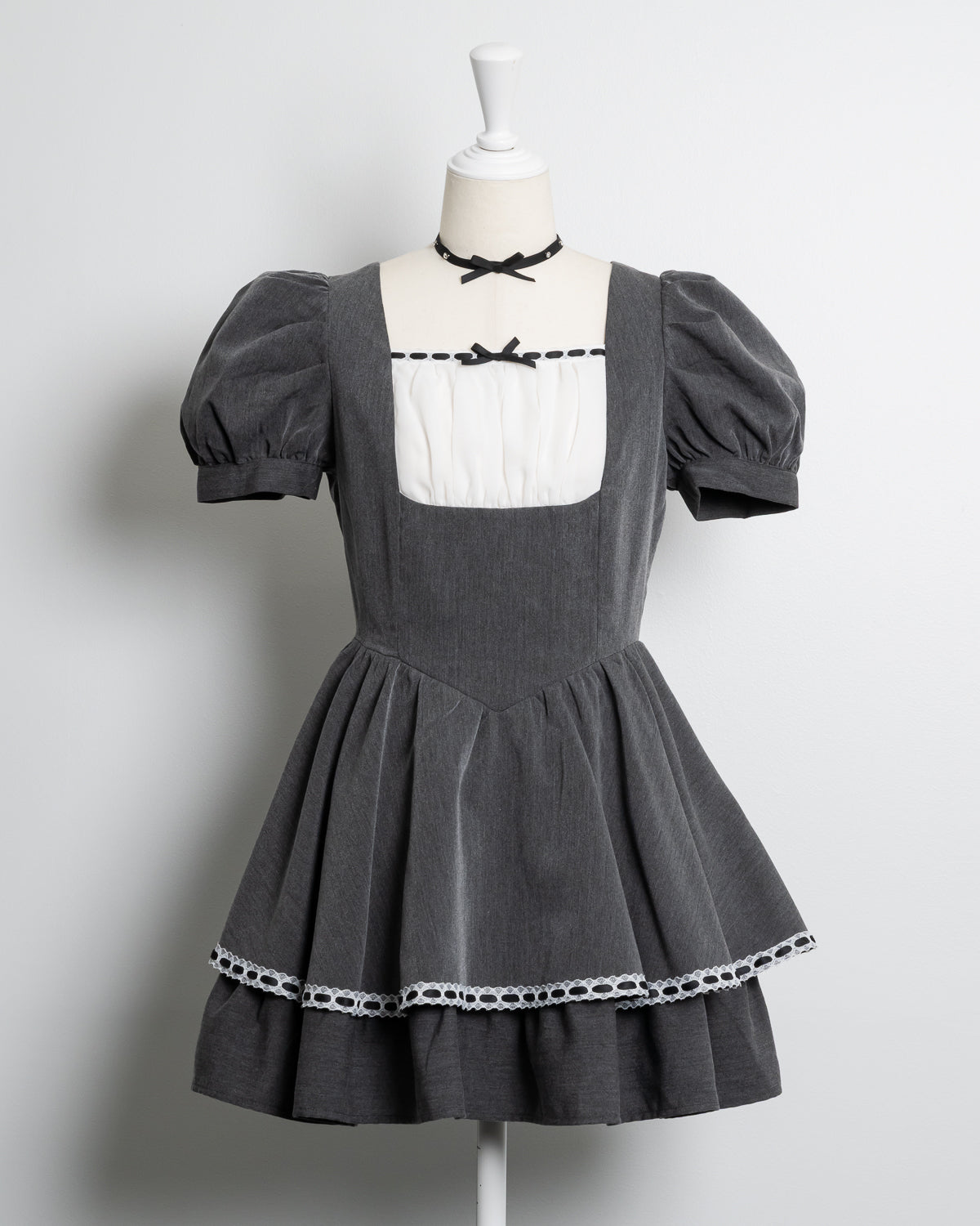 カラー:チャコール