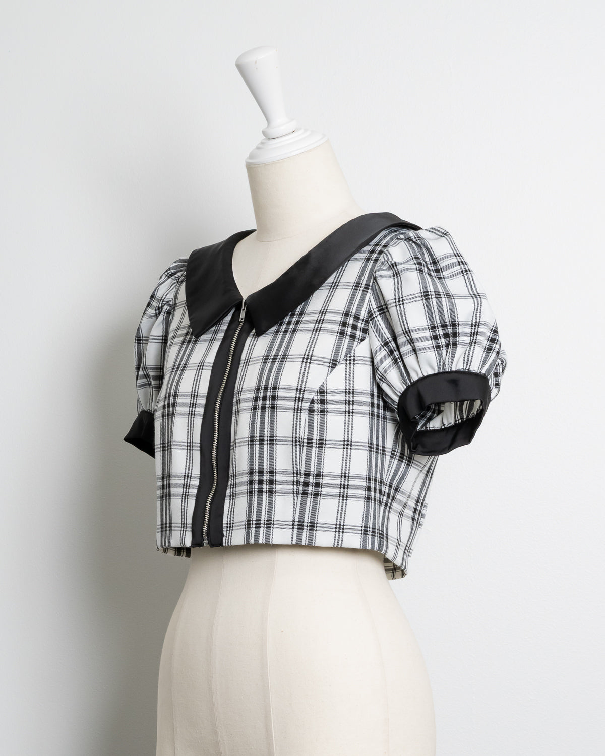 フロントファスナーバイカラートップス