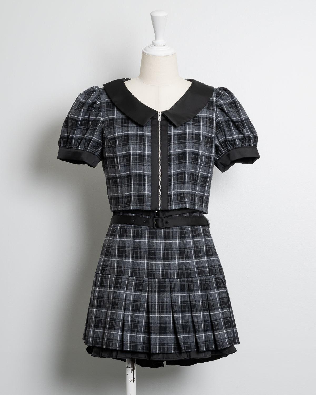 フロントファスナーバイカラートップス