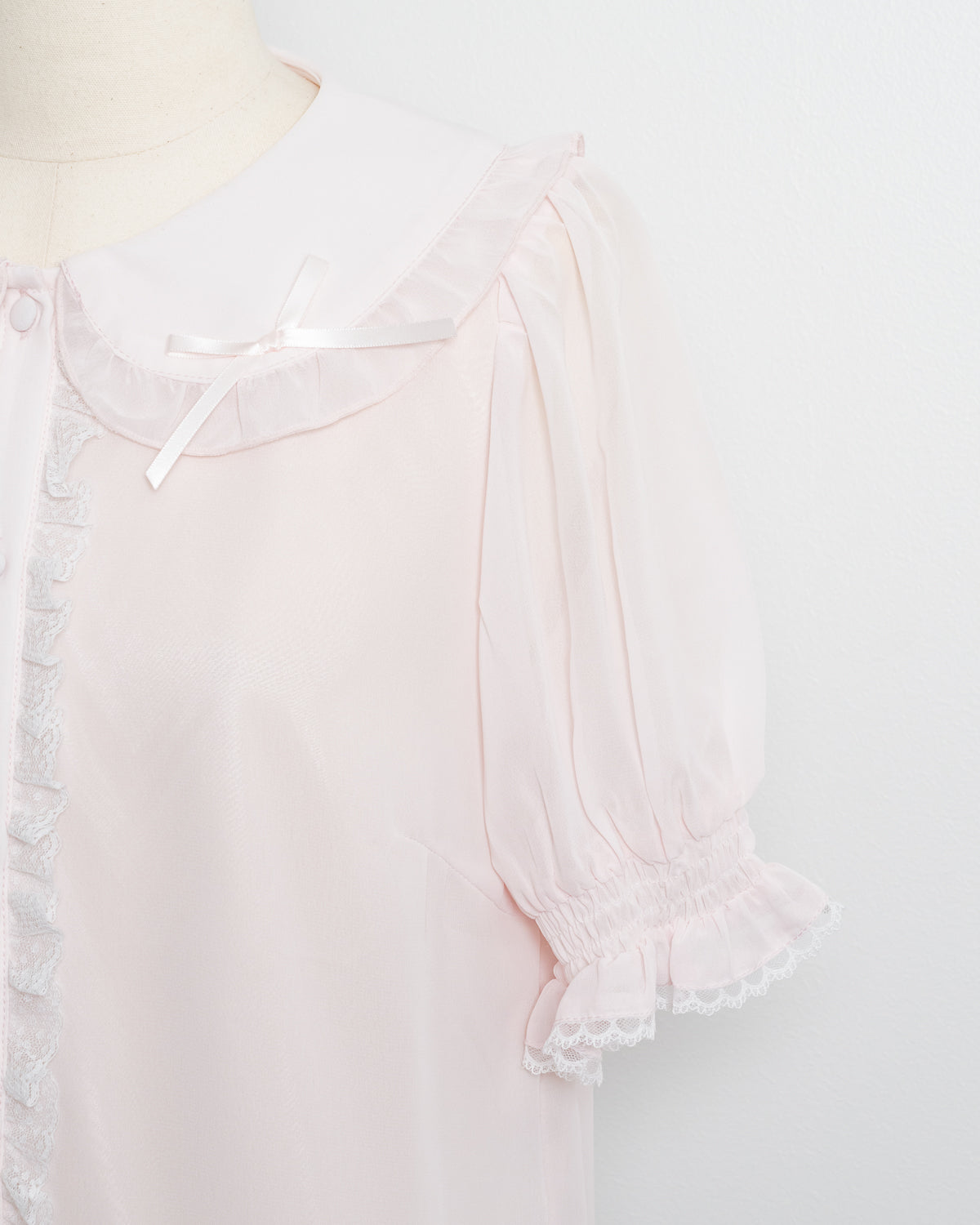 フリルカラーリボンシフォン半袖ブラウス