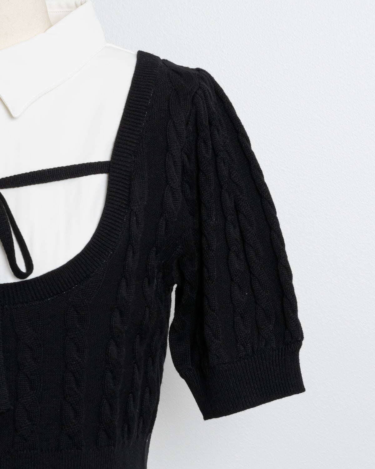 レイヤードケーブルニット