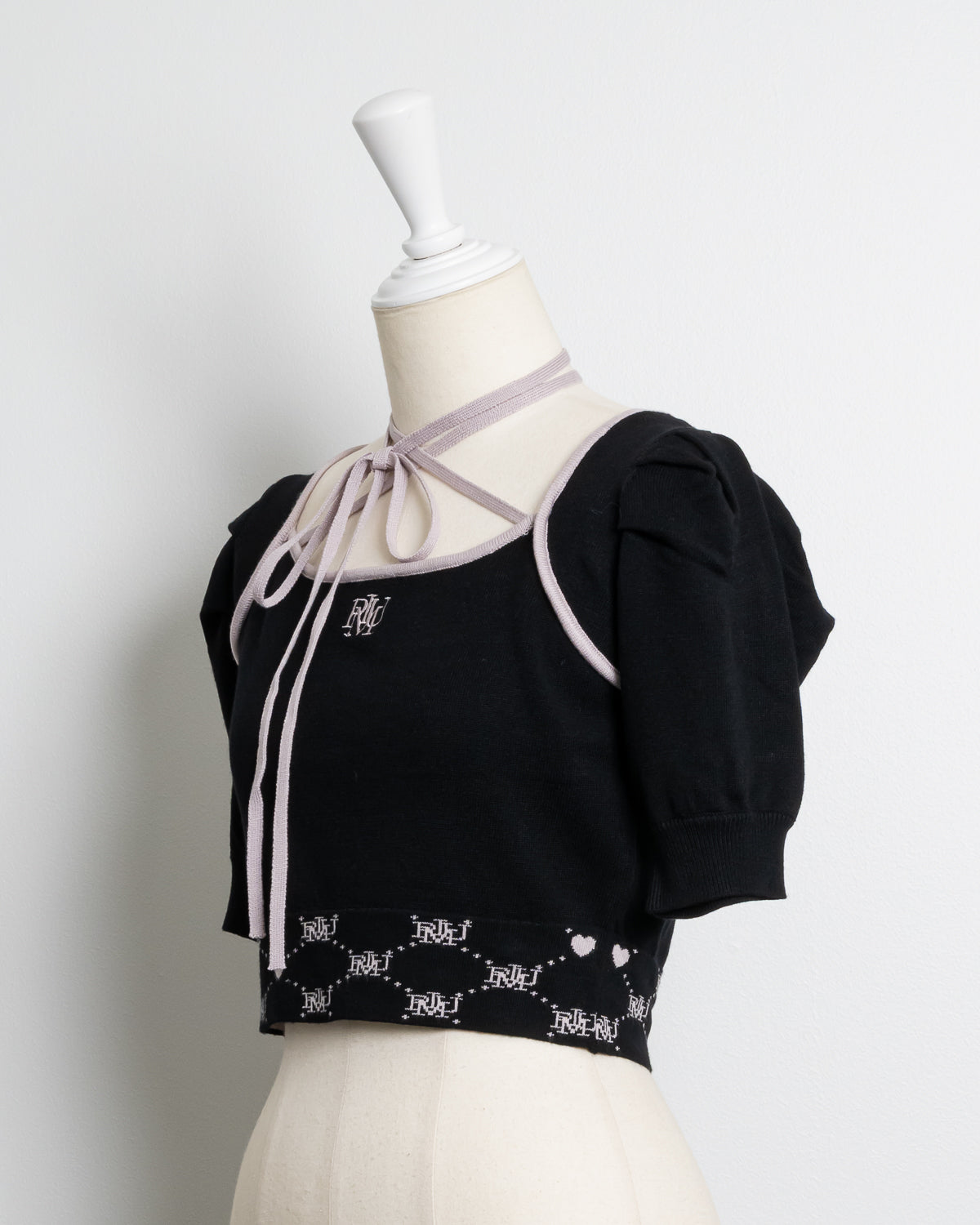 piumモノグラムテープ半袖ニット