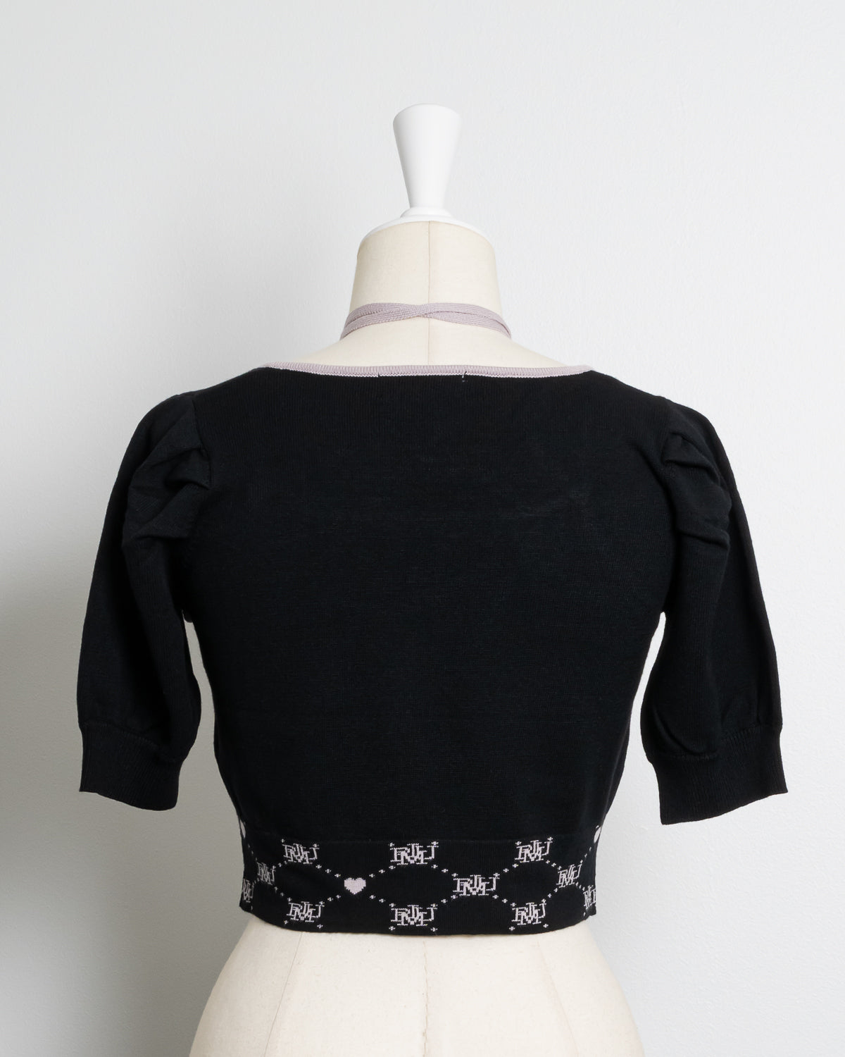 piumモノグラムテープ半袖ニット