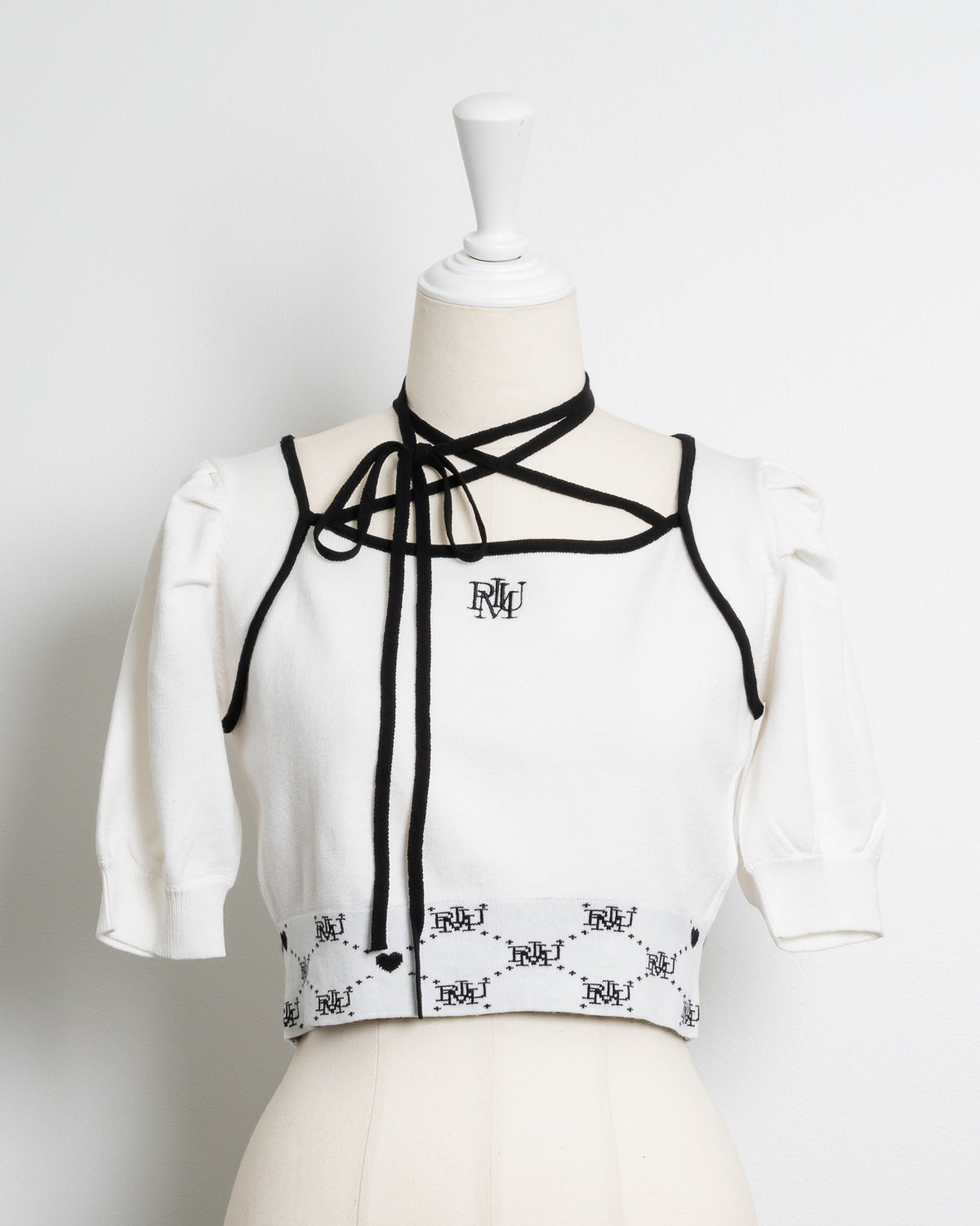 カラー:ホワイト