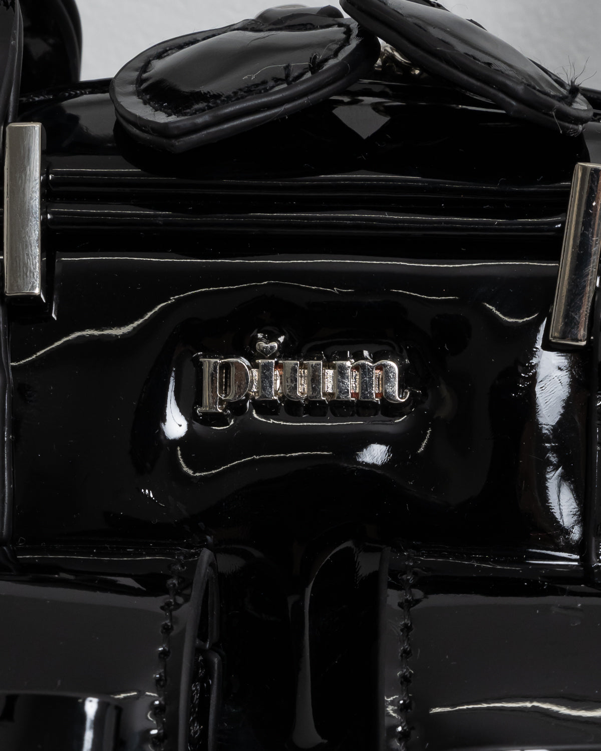 リボンポケットエナメルミニボストンバッグ