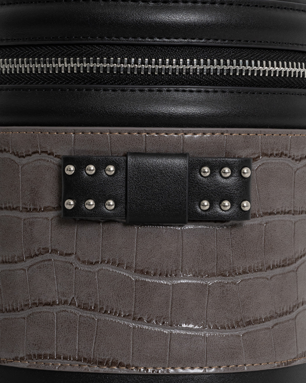 クロコ調ラウンドバニティバッグ