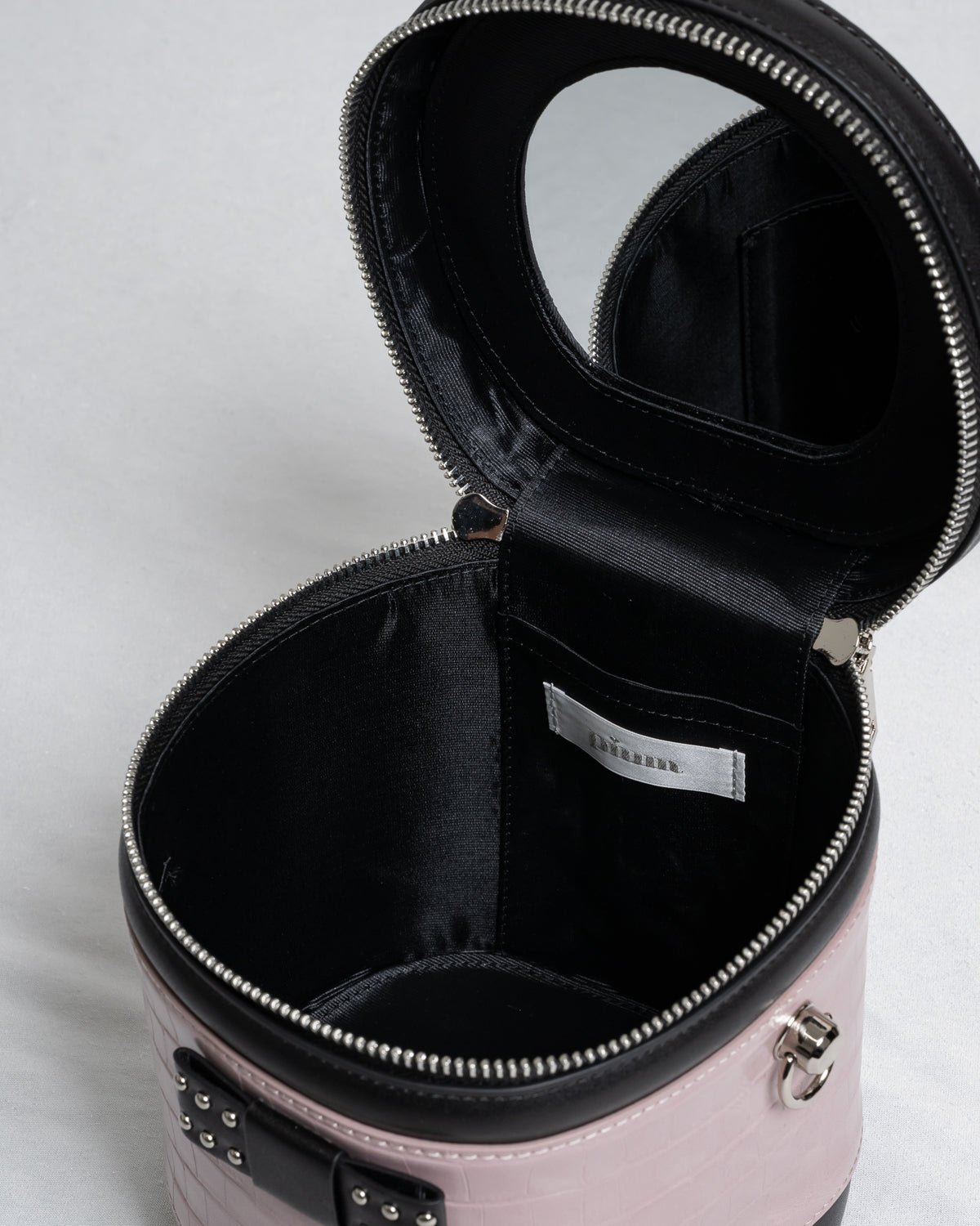 クロコ調ラウンドバニティバッグ