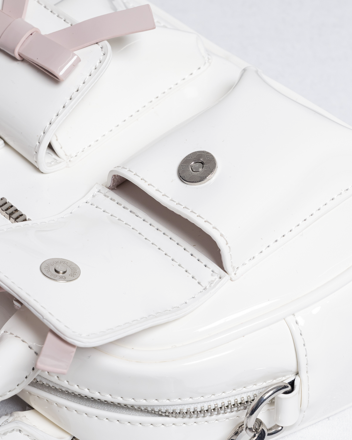 リボンポケットエナメルミニボストンバッグ