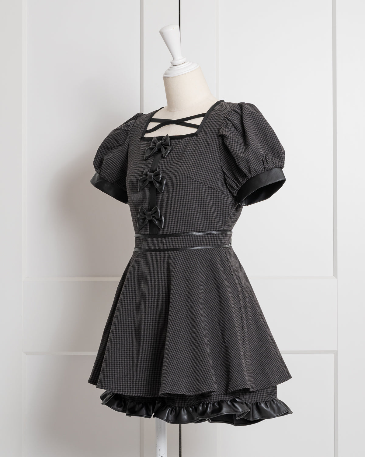 バイカラーレザーリボンセットアップ