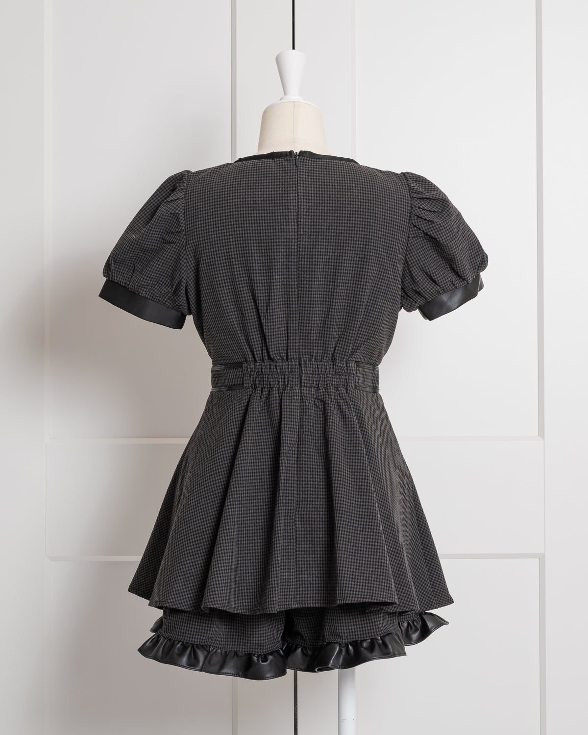 バイカラーレザーリボンセットアップ