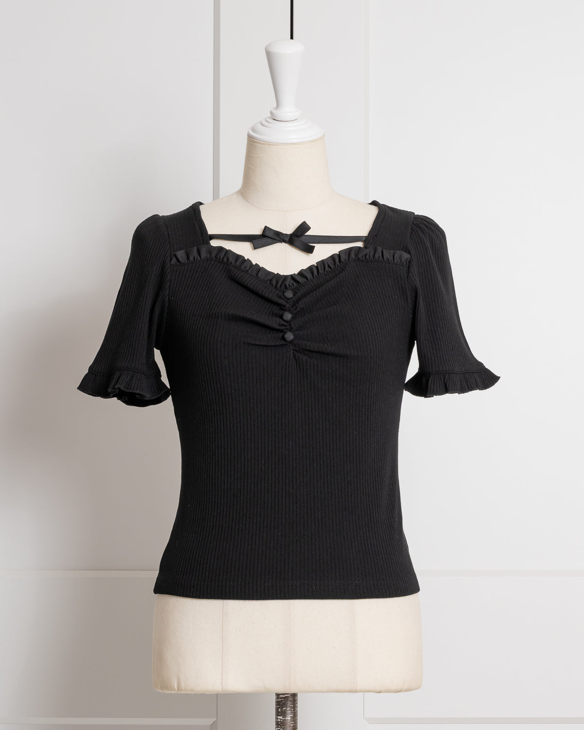 カラー:ブラック