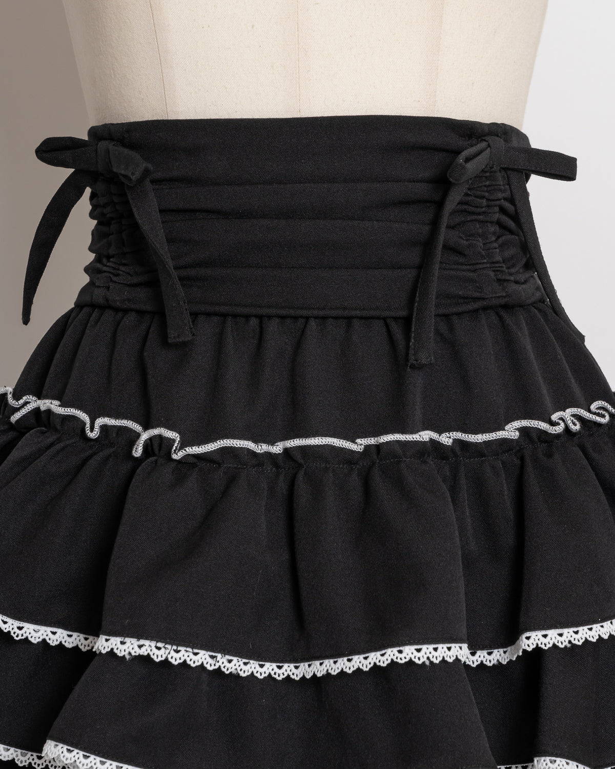 ドロストベルトティアードフリルスカート