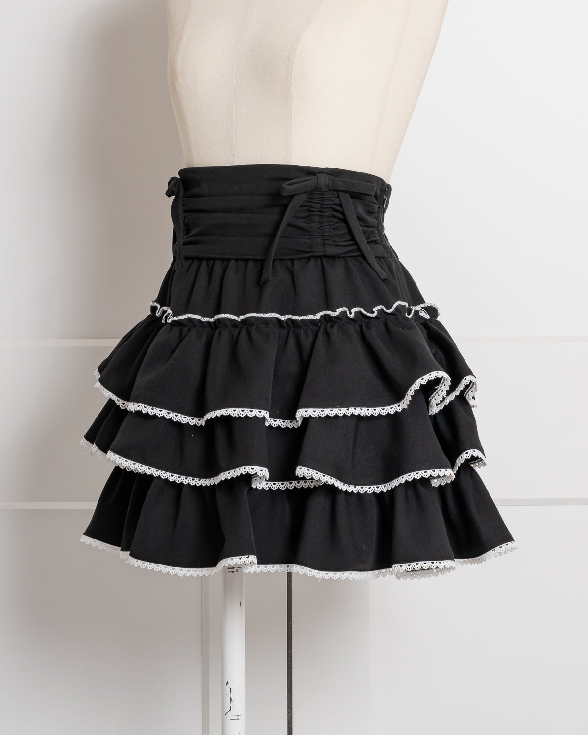 ドロストベルトティアードフリルスカート