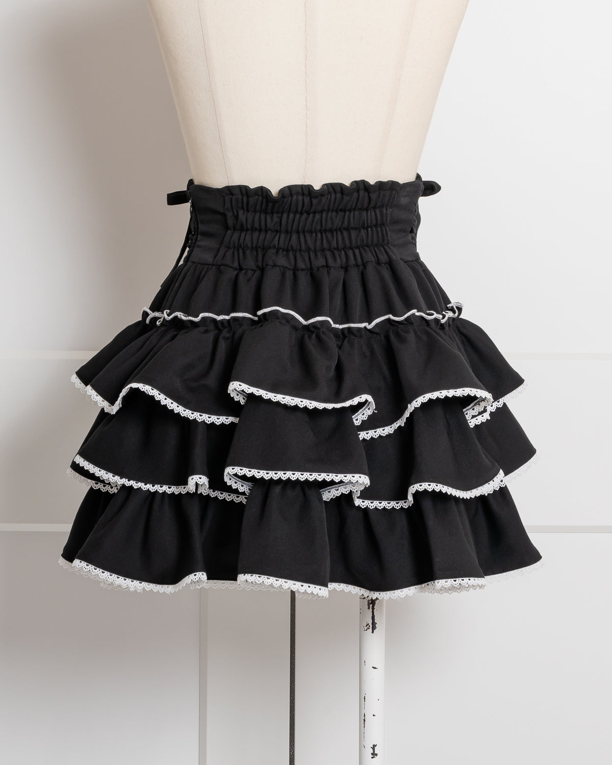ドロストベルトティアードフリルスカート