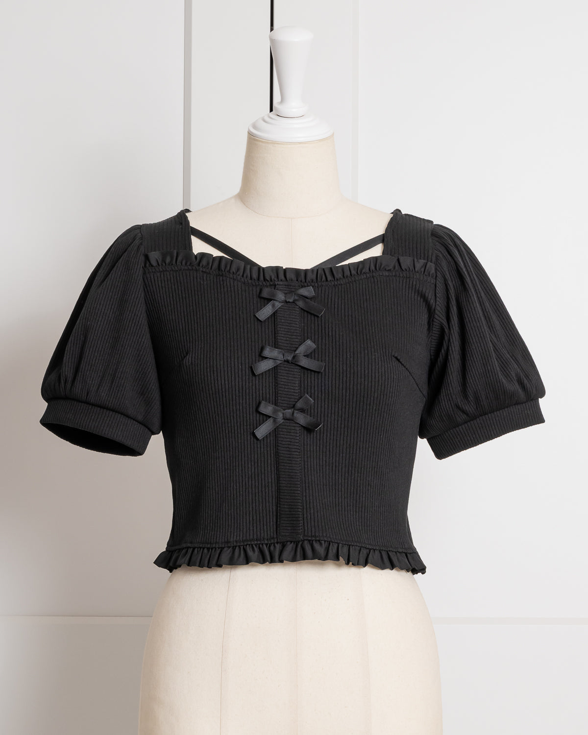 カラー:ブラック